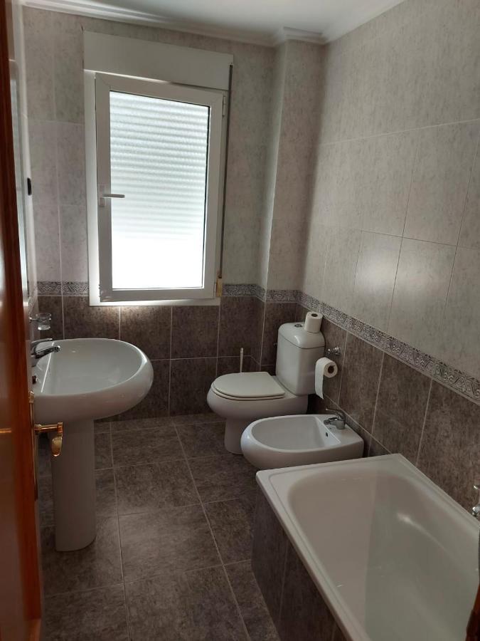 Hostal Linares Villanueva de Argano Luaran gambar