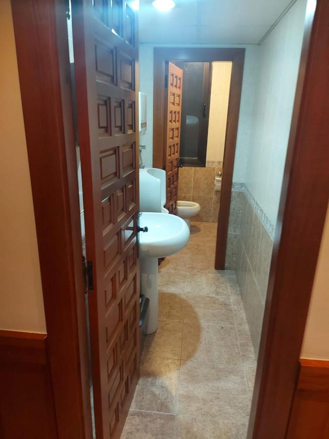 Hostal Linares Villanueva de Argano Luaran gambar